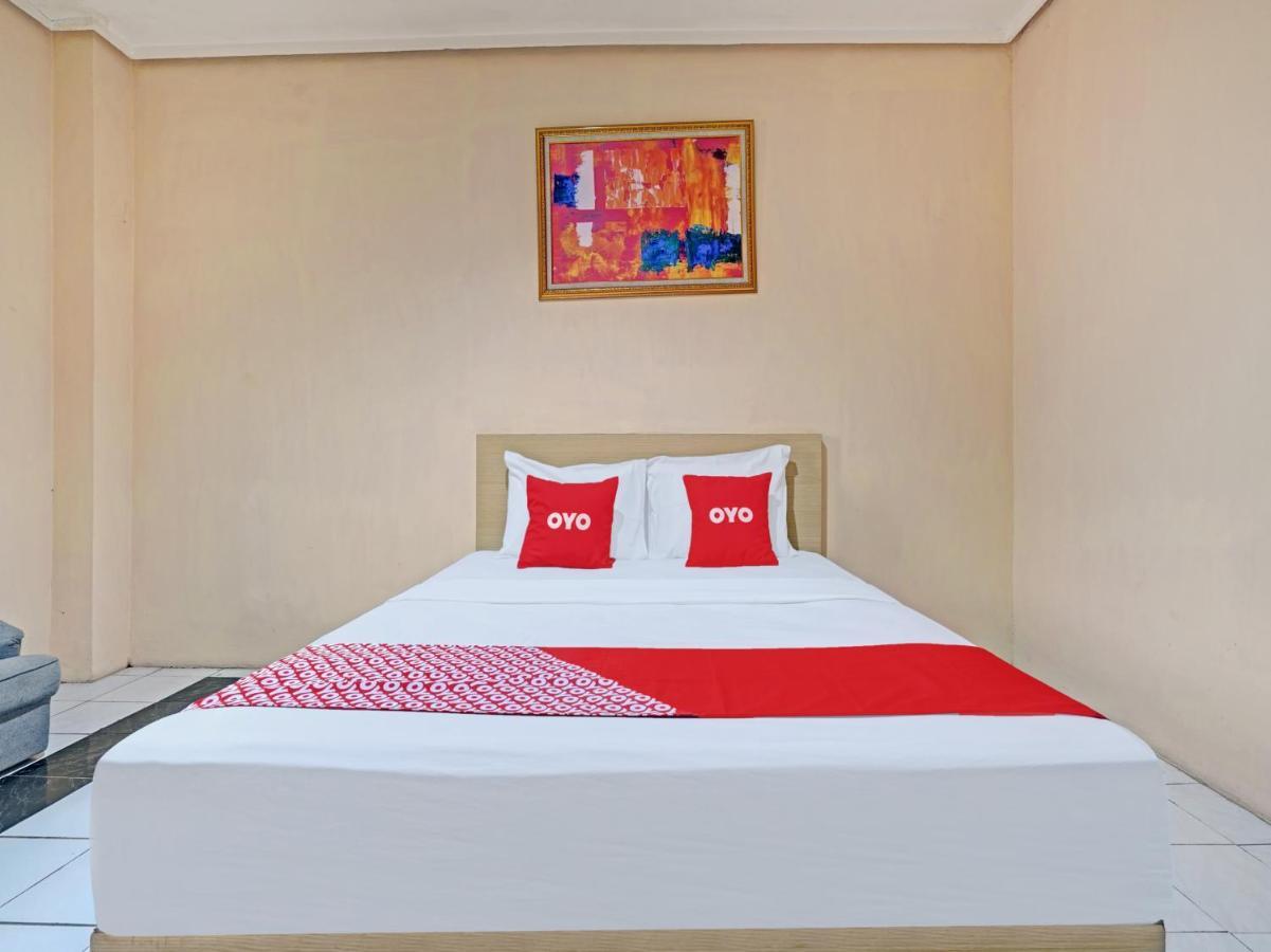 OYO 3953 Hotel Catellya Ii Cipaku Bandung Esterno foto