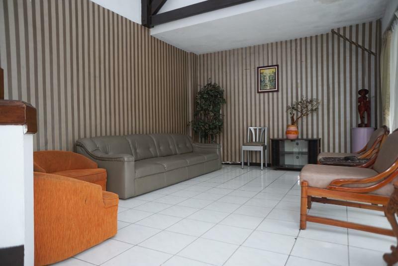 OYO 3953 Hotel Catellya Ii Cipaku Bandung Esterno foto