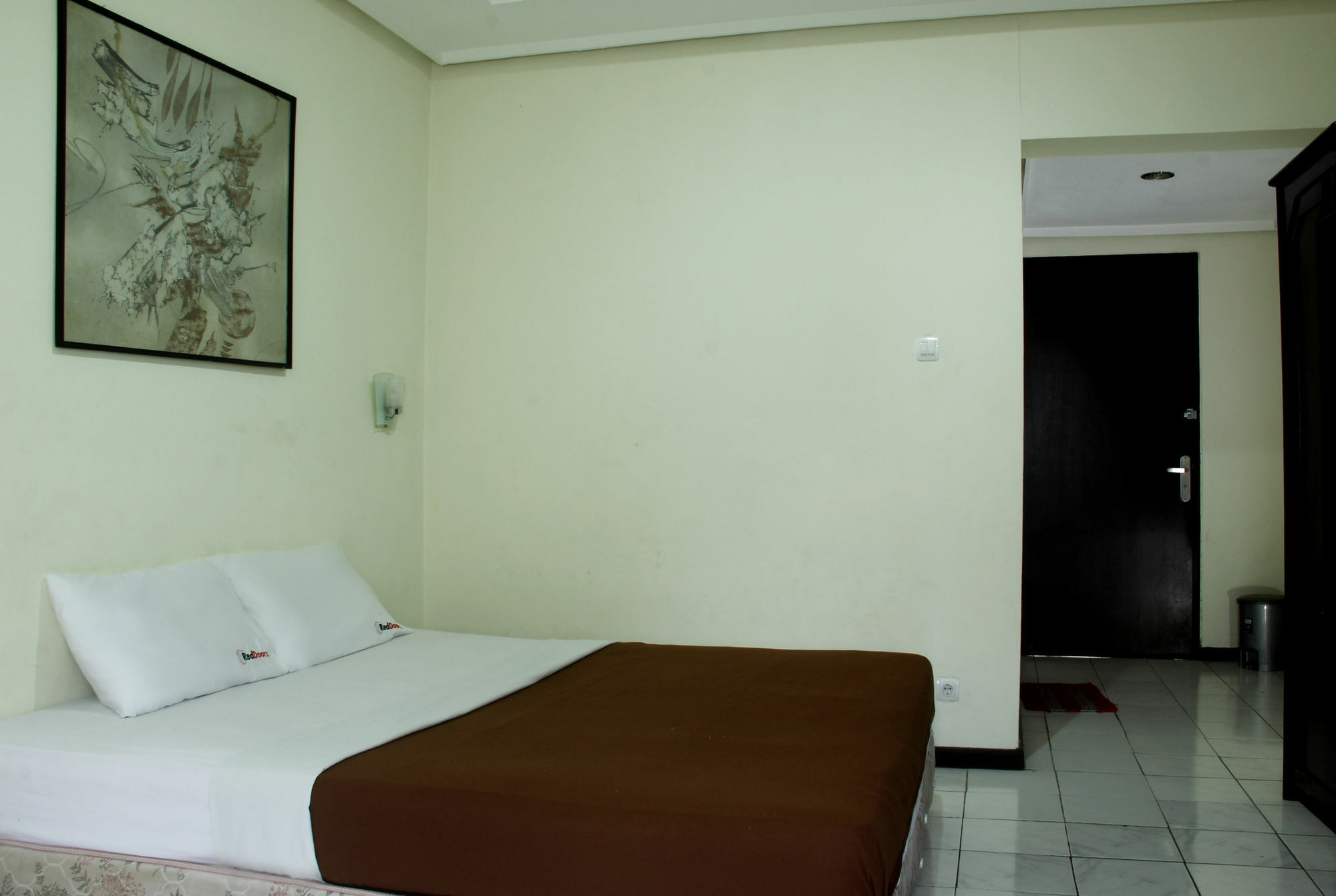 OYO 3953 Hotel Catellya Ii Cipaku Bandung Esterno foto